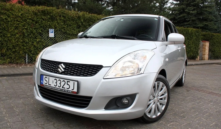 Suzuki Swift cena 17500 przebieg: 228000, rok produkcji 2011 z Poznań małe 67